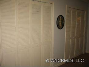 705 Abbey Circle - Photo 9