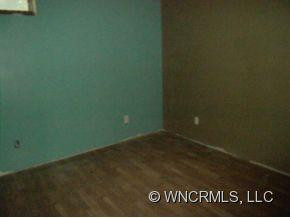 18 N. College St - Photo 11