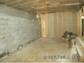18 N. College St - Photo 14
