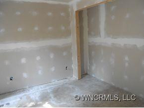 18 N. College St - Photo 10