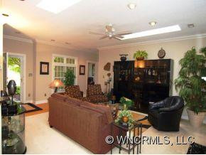 121 JENNY LIND DRIVE - Photo 4