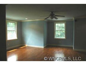 28 Trafalgar Circle - Photo 12