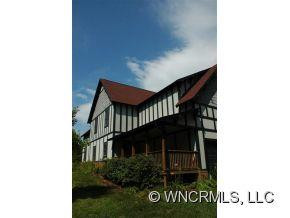 28 Trafalgar Circle - Photo 5