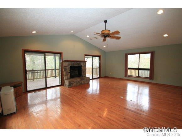 381 Locust Drive - Photo 3