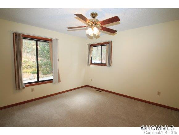 381 Locust Drive - Photo 10
