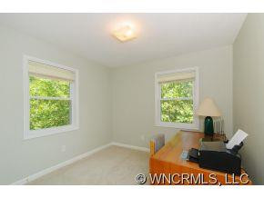 19 Jupiter Heights - Photo 13