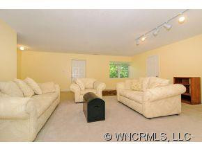 19 Jupiter Heights - Photo 18