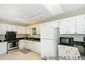 19 Jupiter Heights - Photo 6