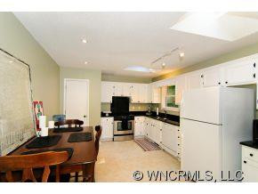 19 Jupiter Heights - Photo 8