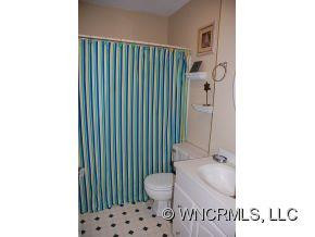10 Cornelia Street - Photo 16