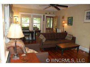 10 Cornelia Street - Photo 9