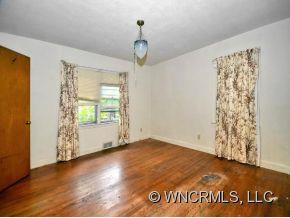15 FOREST LANE - Photo 6