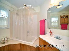 100 FIR STREET - Photo 9