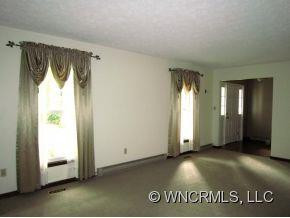 11 High Meadows Drive - Photo 3