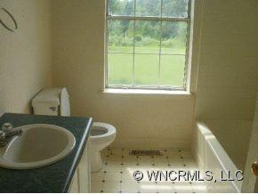 10 Myra Place - Photo 13