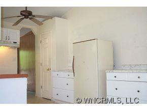 10 Myra Place - Photo 4