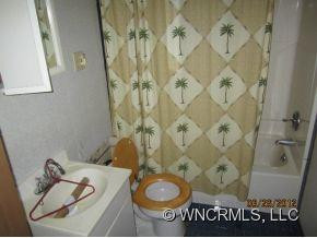 48 Leisure Lane - Photo 8