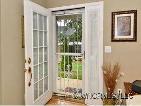 201 FORRESTWOOD COURT - Photo 3