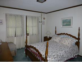 27 Lake Drive #I7 - Photo 4