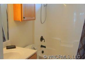 5 Roselyn Way - Photo 15