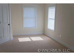 5 Roselyn Way - Photo 16