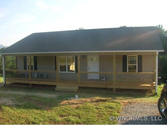 12 Lindsey Acres Lane