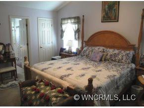 235 Meadow Pathway Dr - Photo 13