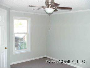 35 Twin Acres Drive - Photo 6