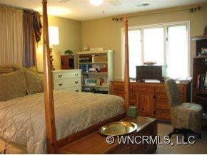 144 Derbyshire Dr. - Photo 6