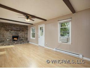 4 LOUISVILLE PLACE - Photo 2