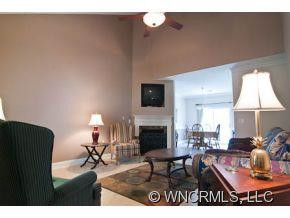 879 West Pointe Drive - Photo 2