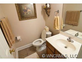 879 West Pointe Drive - Photo 5