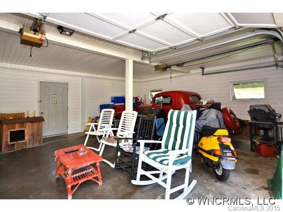 515 Oak Park Drive - Photo 11