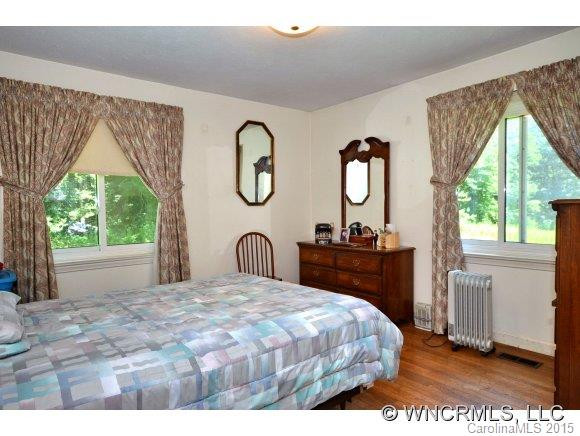 515 Oak Park Drive - Photo 8
