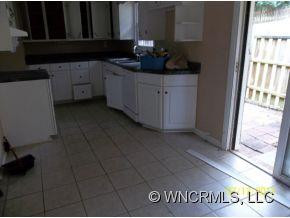 135 Powell Street - Photo 3