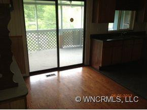 250 Ivy Hill Road - Photo 4