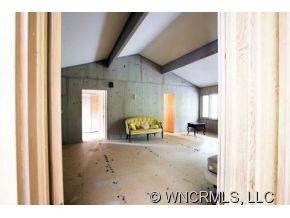 1094 West Club Boulevard - Photo 5