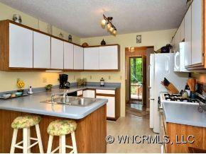 203 THISTLEDOWN COURT - Photo 5