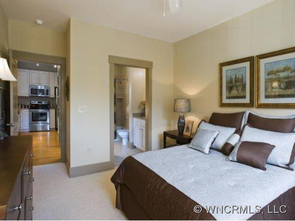 5 FARLEIGH ST #206
