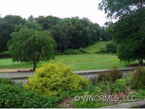 319 Longview - Photo 2