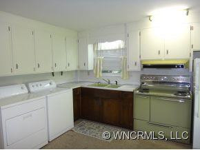319 Longview - Photo 13