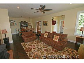 203 Lucky Horse Lane - Photo 5