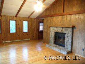 40 Crestmont Dr. - Photo 2