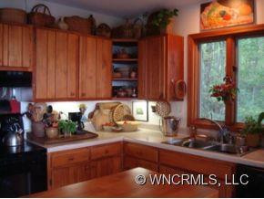 1371 Cantrell Mountain Rd - Photo 13