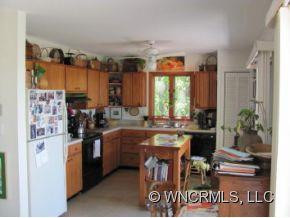 1371 Cantrell Mountain Rd - Photo 18