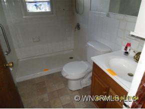 2214 Bracton Road - Photo 4