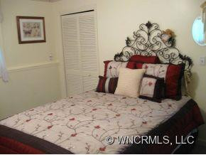 135 Polly's Court - Photo 16