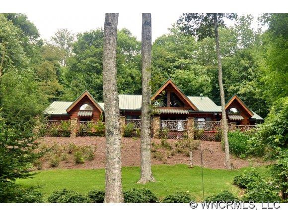 580 Flying Hawk Trail