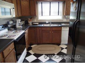 164 Kennedy Road - Photo 2