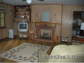 367 Piney Mtn Rd - Photo 2